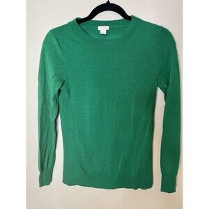 J.CrewFitted Crewneck Sweater in Merino Wool in Christmas Green XS